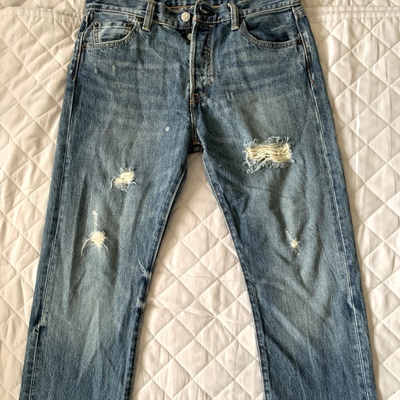 Men’s Levi’s 501 Jeans - Picture 2 of 3